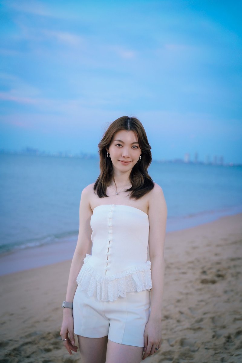 LOBH_TREND's tweet photo. สวัสดีเช้าที่สดใส☀️ แม่ๆ กะเช้าตื่นยังคะรบกวนตอกบัตรเข้างานด้วยค่ะ😂

LINGORM ILF EP7
#วาดฝันวันวิวาห์EP7
#หลิงออม 
#LingOrm https://t.co/Efa9G8aivP