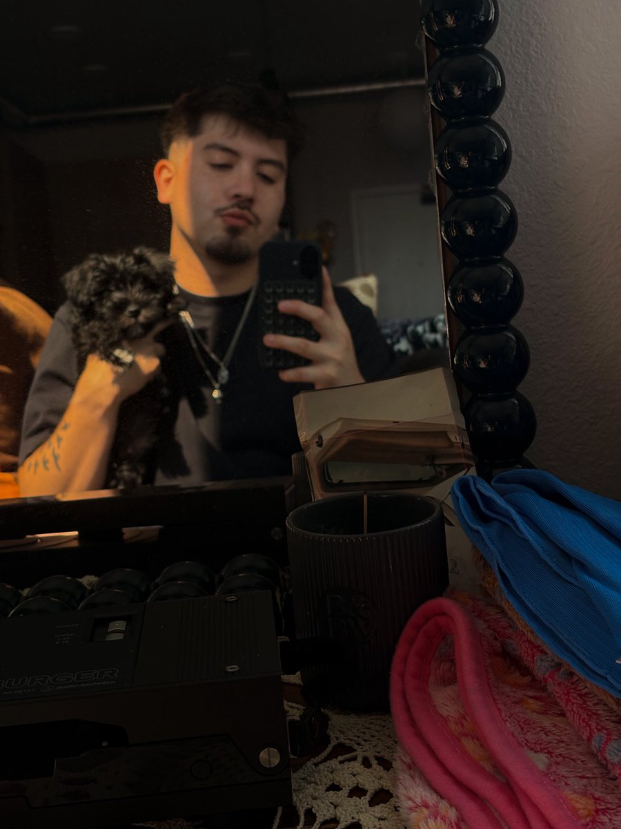 UrielKVG's tweet photo. My puppies 

#mlm #latino https://t.co/vaARzA62vI