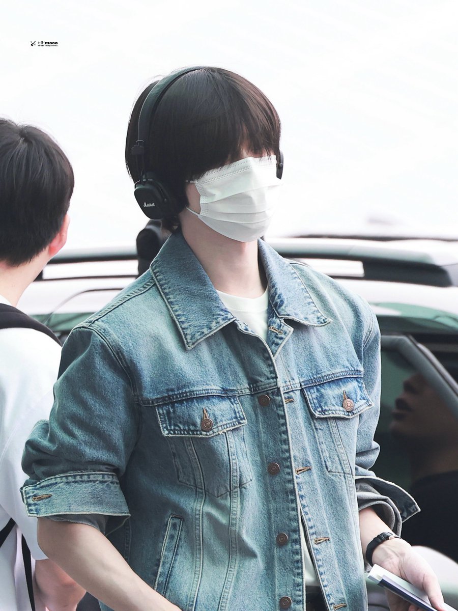 130trbl010313's tweet photo. 260801 ✈️

#범규 #투바투 #투모로우바이투게더
#ボムギュ #TXT_BEOMGYU #TXT
#BEOMGYU #TOMORROW_X_TOGETHER https://t.co/REdFl9Z9FB