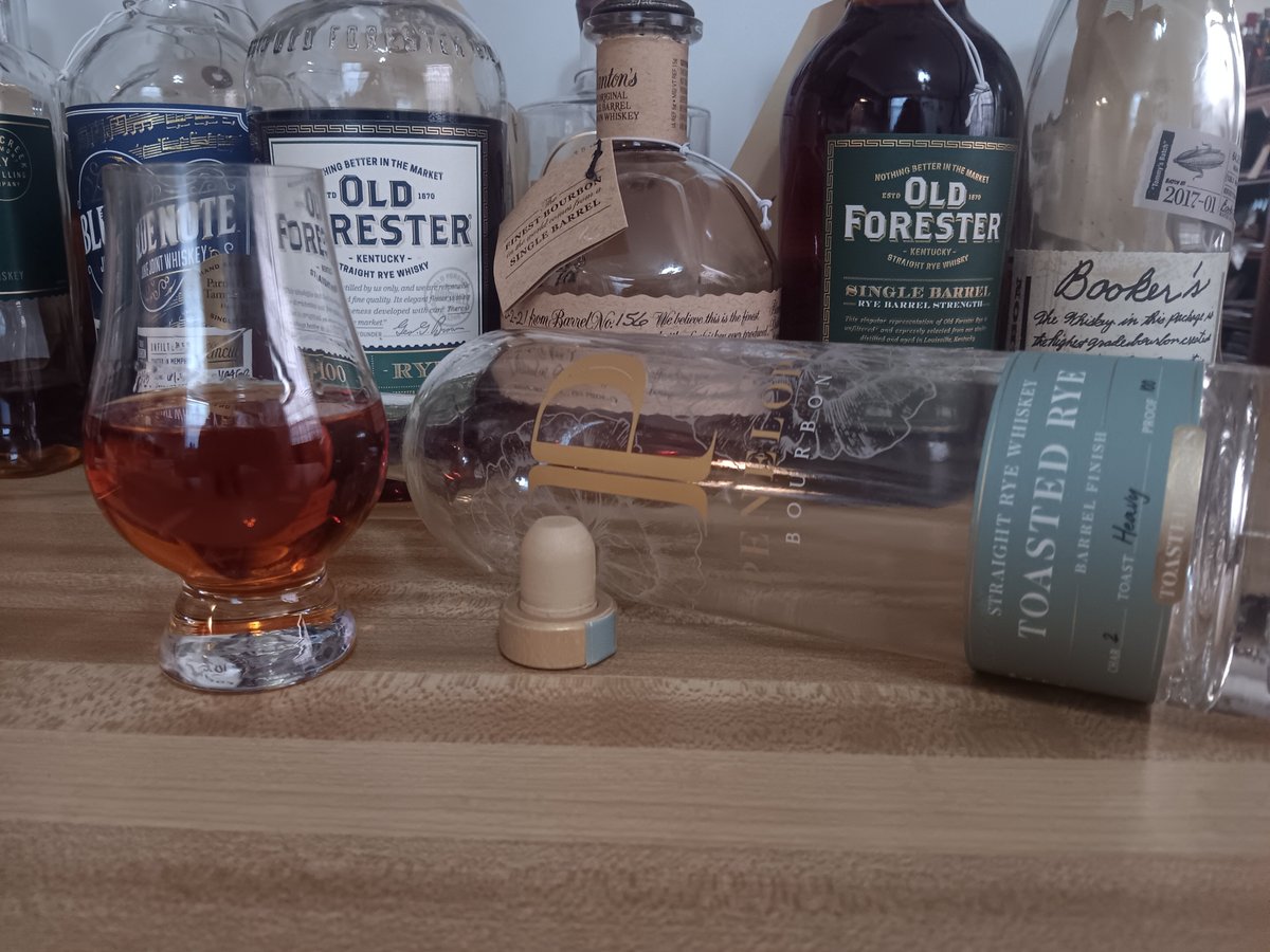 Florida_Hawkeye's tweet photo. #bottlekill delicious https://t.co/XZl8WC1pf3
