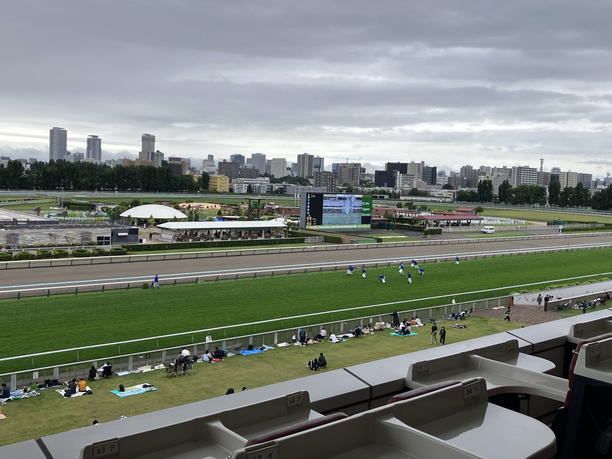 krkw623's tweet photo. 昨年に引き続き北海道遠征
今年は札幌競馬場へ🏇🏻
ナホナホ応援📣するぞー

#札幌競馬場
#札幌
#競馬 https://t.co/c5HnHqET9Y