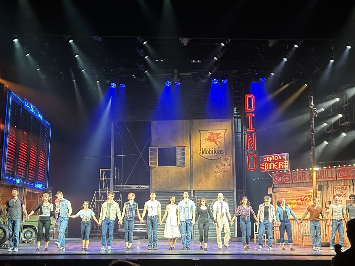 StuartReviews's tweet photo. A lovely evening at
Sadler’s Wells with Matthew’s dangerous and delightful reworking of Bizet’s “Carmen”, populated with countless clever and amusing film references and a whole host of sexy torsos and brilliantly inventive choreography.

@Sadlers_Wells @SirMattBourne @IanHallard https://t.co/pWGaq10yLr
