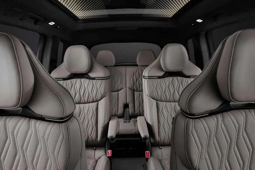 AUTO_InfoBlog's tweet photo. Audi Q9, el SUV más grande y de mayor lujo de la marca alemana.| 30 julio, 2026

https://t.co/hxR0wU981o https://t.co/oL58WPagU0