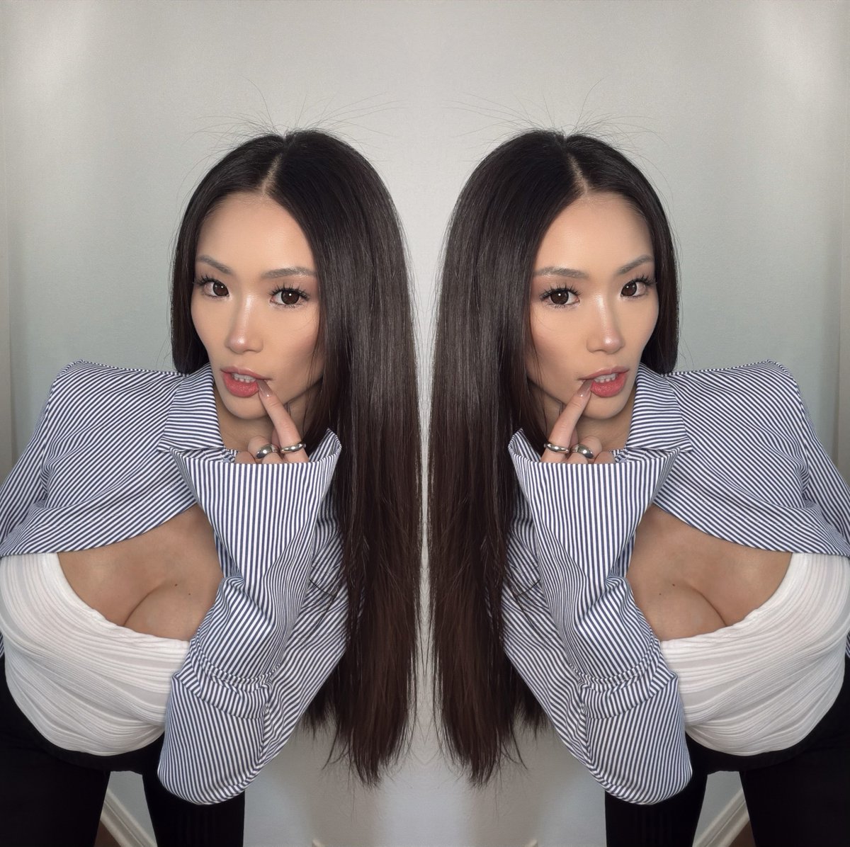 maryxleeee's tweet photo. 🎼twinnn where have you beennn https://t.co/Qsp5549FBi
