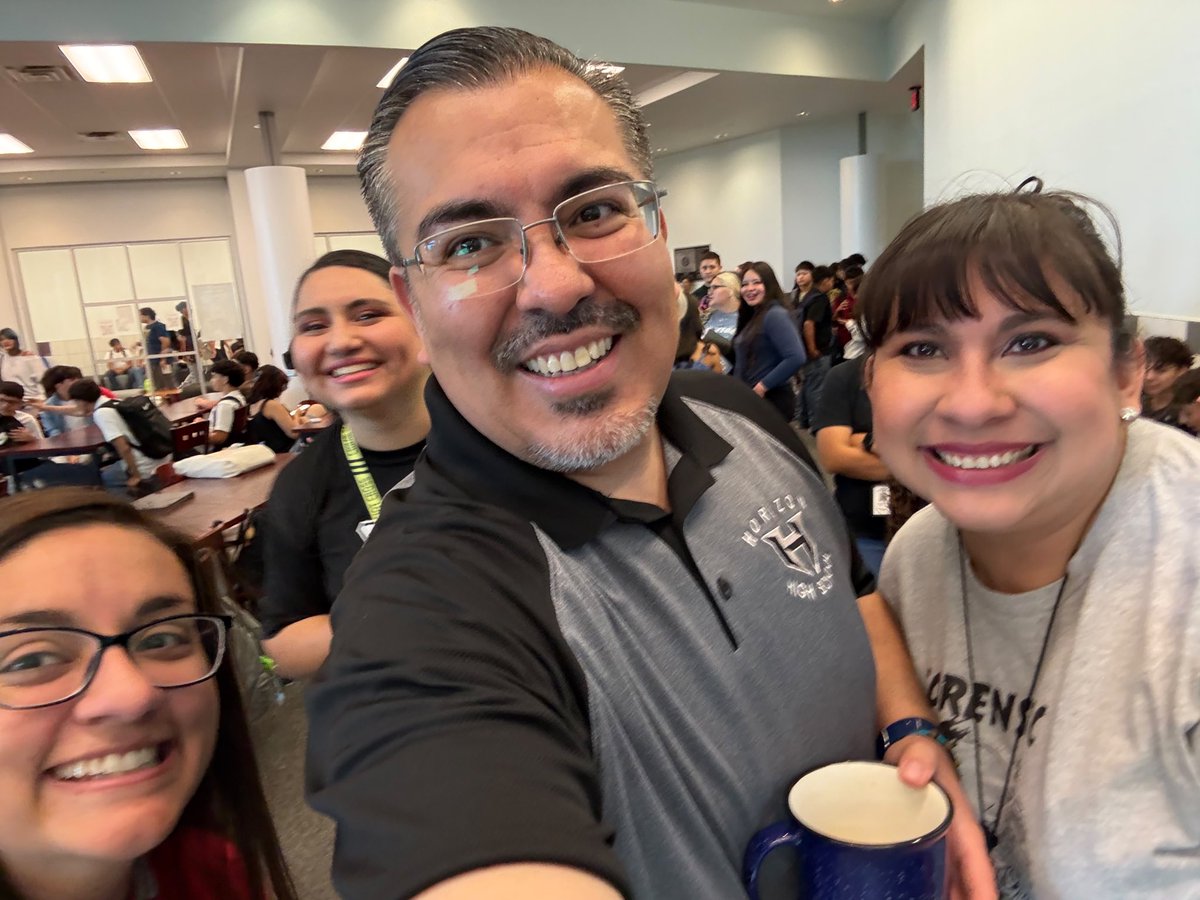 VLChavez6's tweet photo. The energy's back. The smiles are bigger. SEL Fridays for the win! #hooked #scorpionstrong @grecia_picazo https://t.co/Y5adYRUzU7