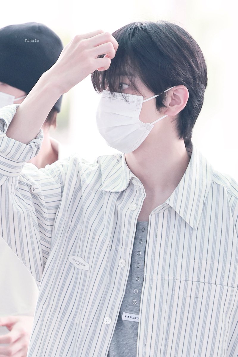 finalesoob's tweet photo. 260801 
앞머리 눈 찌를 것 같음ㅋㅋㅋ
#수빈 #SOOBIN #スビン
#투모로우바이투게더 #TXT https://t.co/cfVxYOYHdZ
