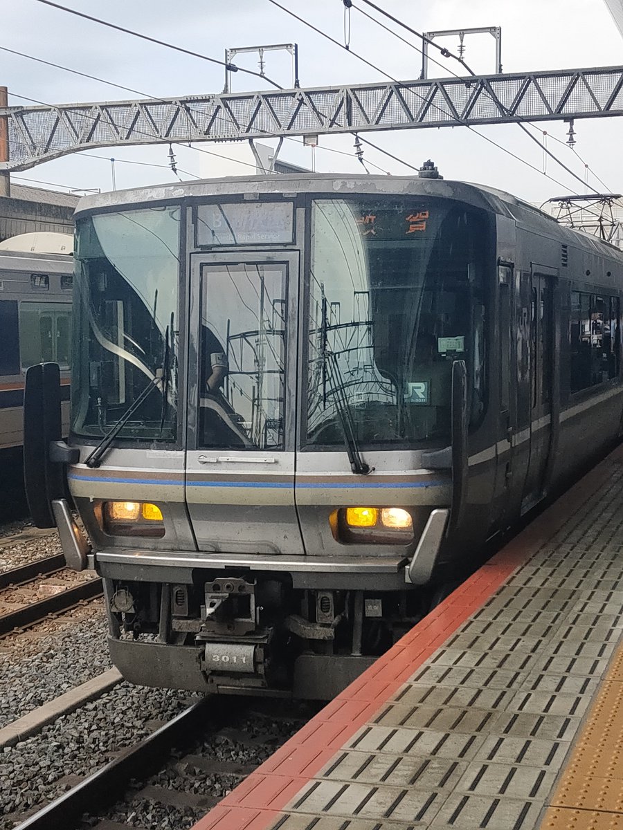 Ver2081074759's tweet photo. 2026年
夏の青春18きっぷなどで放浪
３日目
京都→敦賀 新快速
敦賀→福井→金沢
※北陸お出かけパス併用
|ωΦ*)ｺｿｰﾘ･琵琶湖 https://t.co/HTZK0GXCuq
