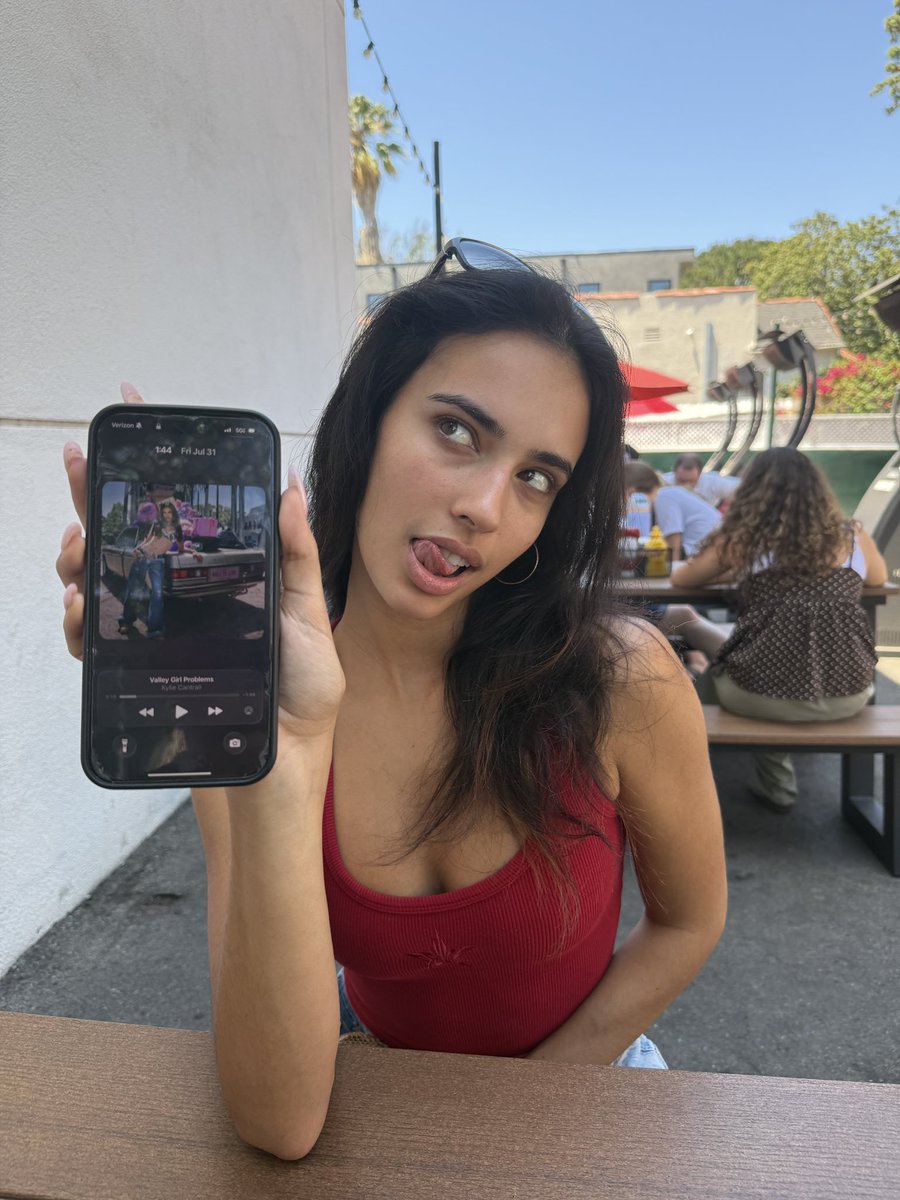 popstarky2005's tweet photo. one week of valley girl problems thx for the loveeeee <33 🌴✨💎💋🥹 https://t.co/X7zU07Zuqd