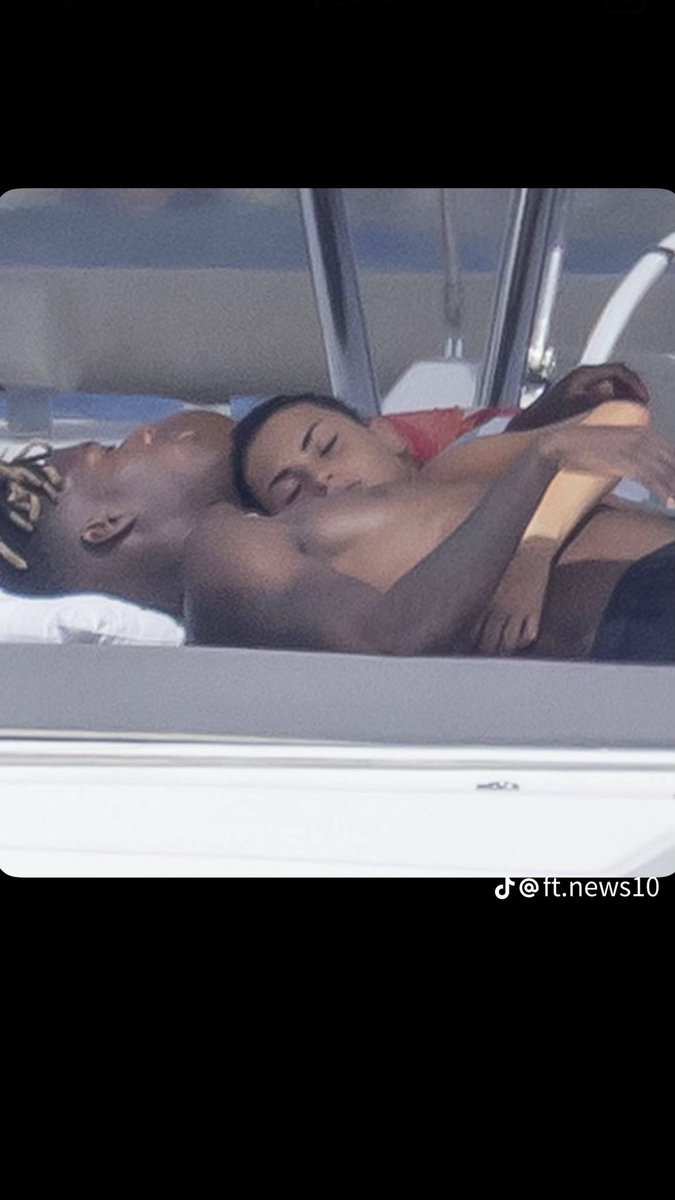 Ratioxdelratiox's tweet photo. Lo de Nico Williams que demonios es tu q ese tio tenía pareja formal de hace tiempo eh, la vida de los futbolistas es envidiable https://t.co/EATpMbdKOK