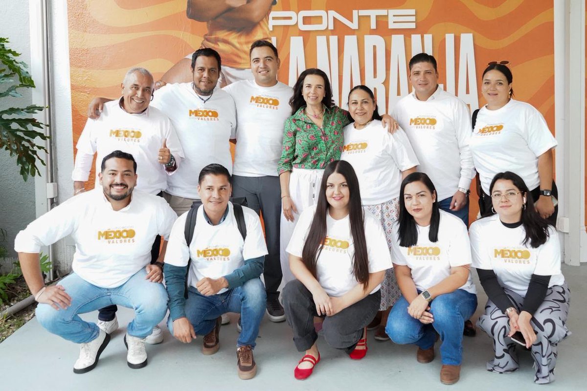 MirzaFloresG's tweet photo. El proceso electoral está a la vuelta de la esquina y en Casa Ciudadana ya se siente el ritmo. 🔥🍊 https://t.co/KVsbyqGPRB