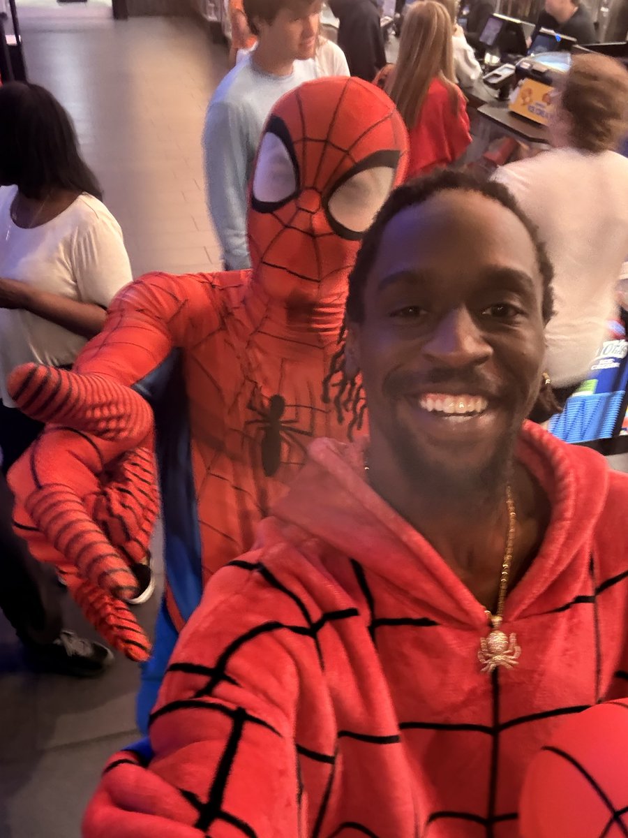 DecemberSpider4's tweet photo. #spiderman #brandnew #spidermanbrandnewday https://t.co/geIoKP6nCC