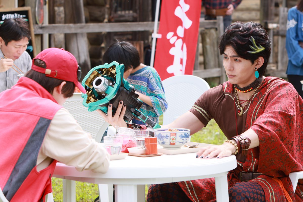 ProjectRED_Toei's tweet photo. 明日8月2日 午前9:30～
『#角醒ハンターオメガホーン』
第弍話放送🧢

シャウトと炎角の物語が動き出す🔥
初めての合身・剛炎角が爆誕！

一方、絶望のイバルも自ら戦いに挑む📣

さらに #超ギャバン のみんなも登場!?♾

「SHOUTラララVIVA！」の主題歌映像も初披露！
鼓膜に力を入れてご覧ください👀 https://t.co/2ksXH8p7v4
