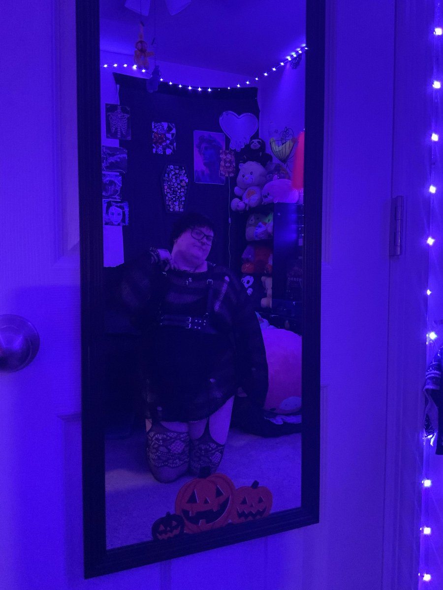 PrincessAmore17's tweet photo. Hey, babes thought I would post #NonbinaryBabe #Transmale #femboy #plussizegothbabe #nsfw #Fishnets #Babe #CuntBoy https://t.co/Xe4L0fij6L
