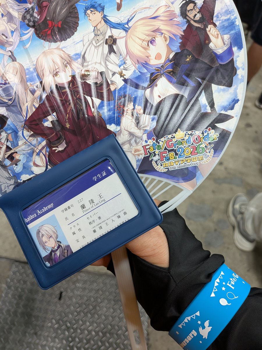 _kA_M0_'s tweet photo. ふふふ(ΦωΦ)
一緒に来た友人が1人、人酔いで離脱 https://t.co/XyvrhRcPFs