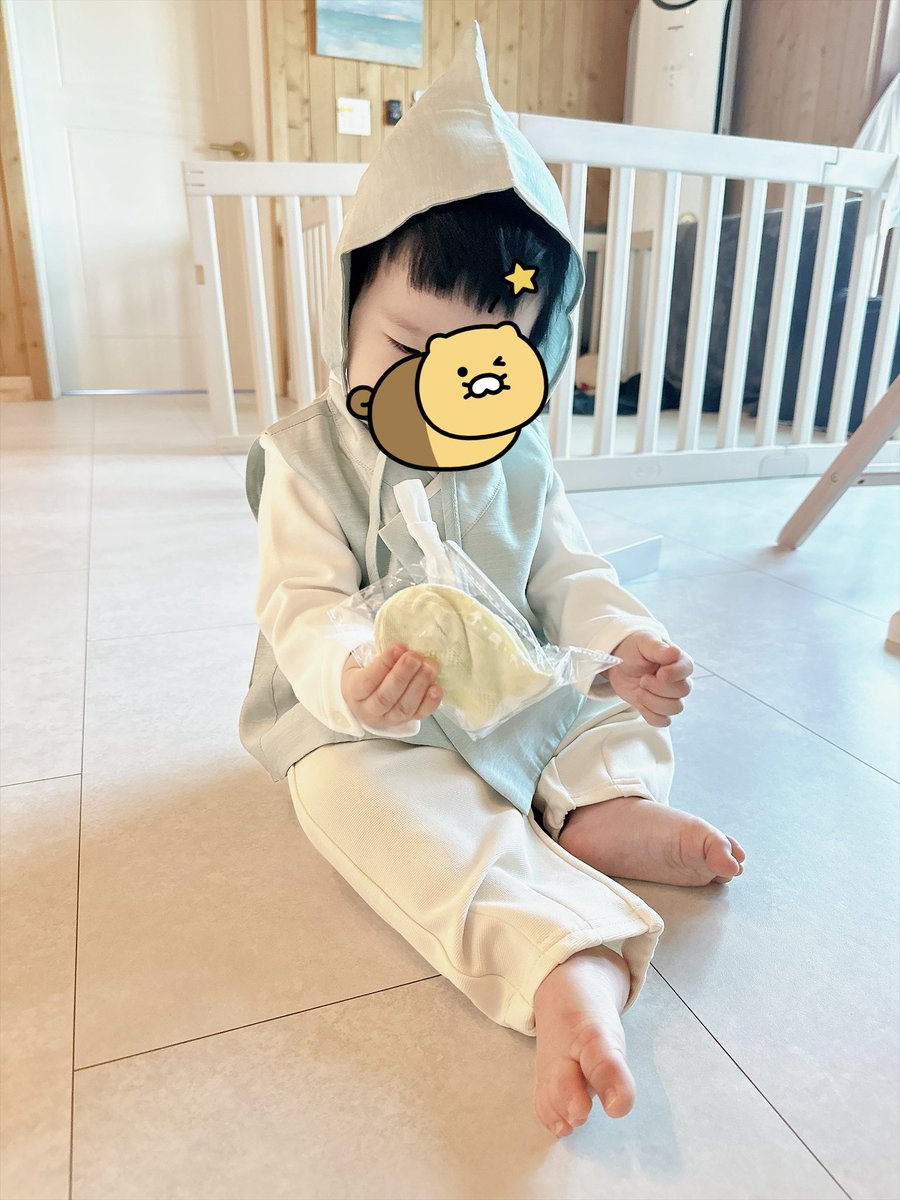 ari808504's tweet photo. 이번 오는 추석이 아기 생일이다.
어느새 출산한지 1년이 다되어간다.

추석에 입혀볼 한복을 미리 입혀보면서
지난 아기와 함께 보낸 시간을 떠올려본다🥹 https://t.co/sz8EroERPf