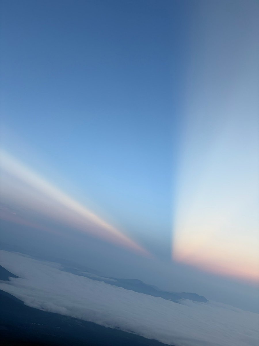 n_koe_'s tweet photo. 今更ですが富士山から帰還してます🗻
登山が趣味になりそうですw https://t.co/8cn4ZofUUb