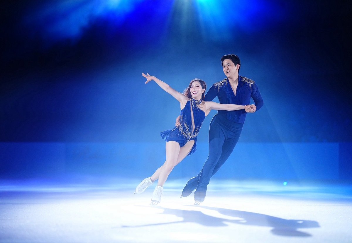 THE_DESTINY_ICE's tweet photo. THE DESTINY初日公演の様子を少しだけおすそ分け！
本日も東京辰巳アイスアリーナで２公演、お待ちしています。

#THE_DESTINY
#デスティニー
#りくりゅう https://t.co/m4NSZSAZtx