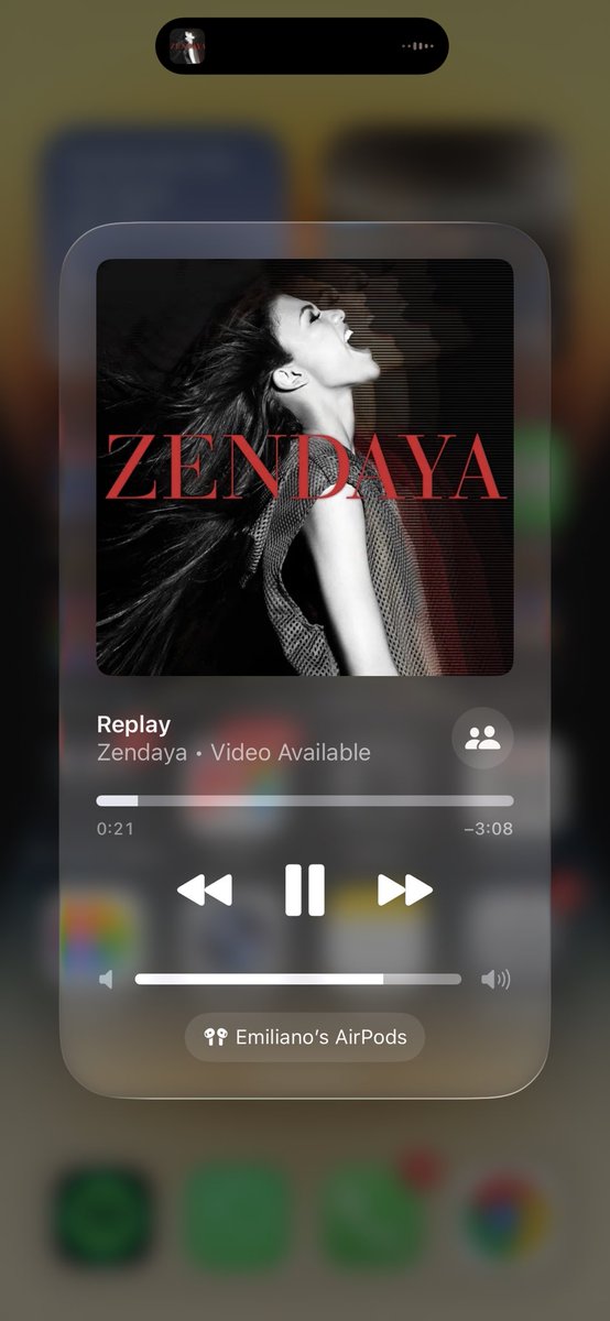 galvez__28's tweet photo. La entrevista de tom y zendaya me hizo recordar tremenda canción https://t.co/HJWG7GdJzo