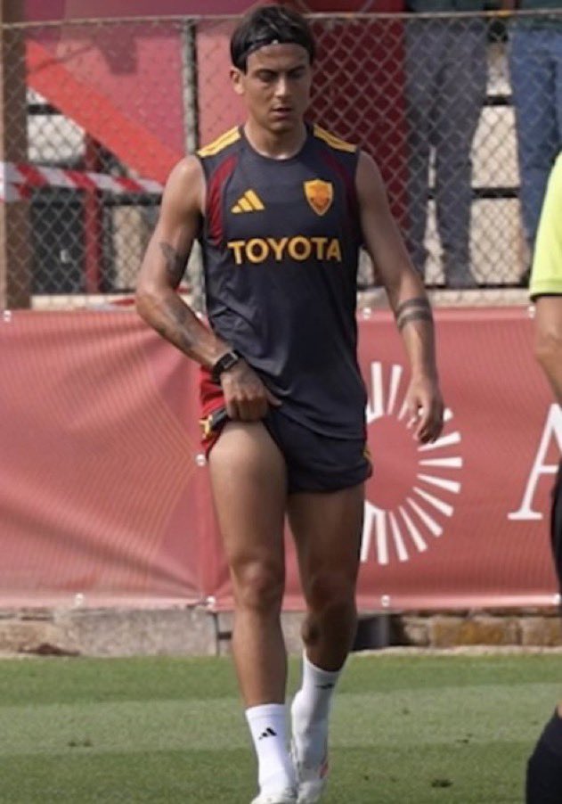 Qwua110's tweet photo. Hott🥵🇦🇷🏳️‍🌈 https://t.co/dEz5EFFSnj