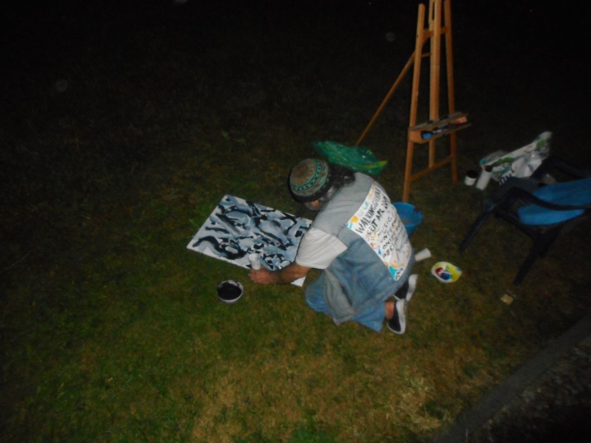 jjovanmusic's tweet photo. -
Ute´s (Ute Illig) 3 fotos von #vollmond #fullmoon
& von mich Јова (jovan jovanovic) beim malen
(bei nacht) heute am 30.07.2026 (at night)
#Artists 🎨 #painter #painting #paint https://t.co/ulOPHUmvVG