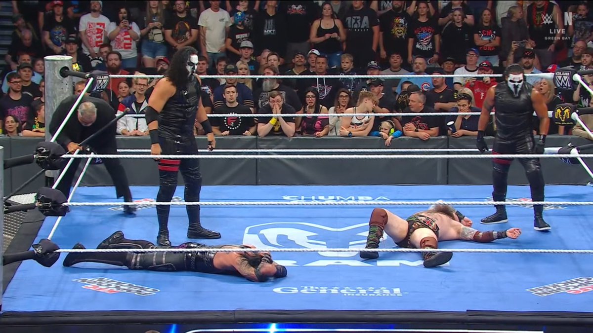 EliteClubS0B's tweet photo. THE MFT, WITH HAKU BY THEIR SIDE, JUST DESTROYED WEPA UP AND THE WAR RAIDERS.

HAKU HAS OFFICIALLY JOINED THE MFT 🔥

#SmackDown https://t.co/qmW1qefGPU