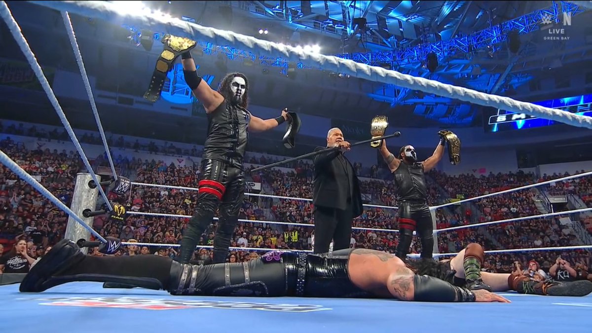 EliteClubS0B's tweet photo. THE MFT, WITH HAKU BY THEIR SIDE, JUST DESTROYED WEPA UP AND THE WAR RAIDERS.

HAKU HAS OFFICIALLY JOINED THE MFT 🔥

#SmackDown https://t.co/qmW1qefGPU