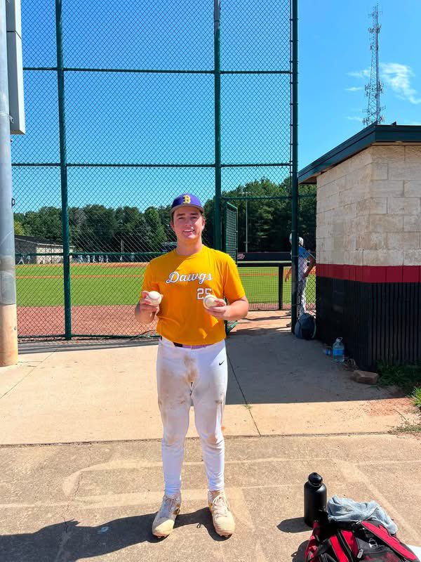 texasbulldawgs's tweet photo. Our 15U Texas Bulldogs ended the season in Atlanta last week!

Homeruns:
Max Vaughan x2
Isaiah Nieto x2
Major Carlin
Tanner Modesette 

Thank you to our players for competing with heart, our coaches for their dedication, and our families for their unwavering support all season. https://t.co/kSkCebbGIH