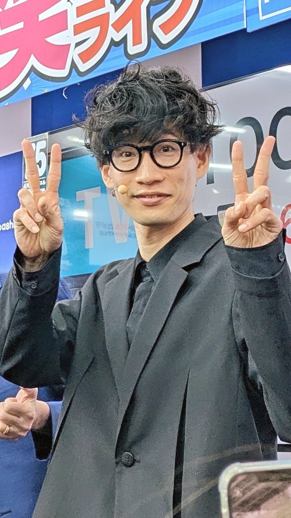 samy202006's tweet photo. エゴサ避けしてないのに、こないだヨドバシにもりやすバンバンビガロ来た時の自分ツイート検索できないんだけど😭　引用できないから反芻用に再掲しとこう〜🥰 https://t.co/XJw48gwfxy