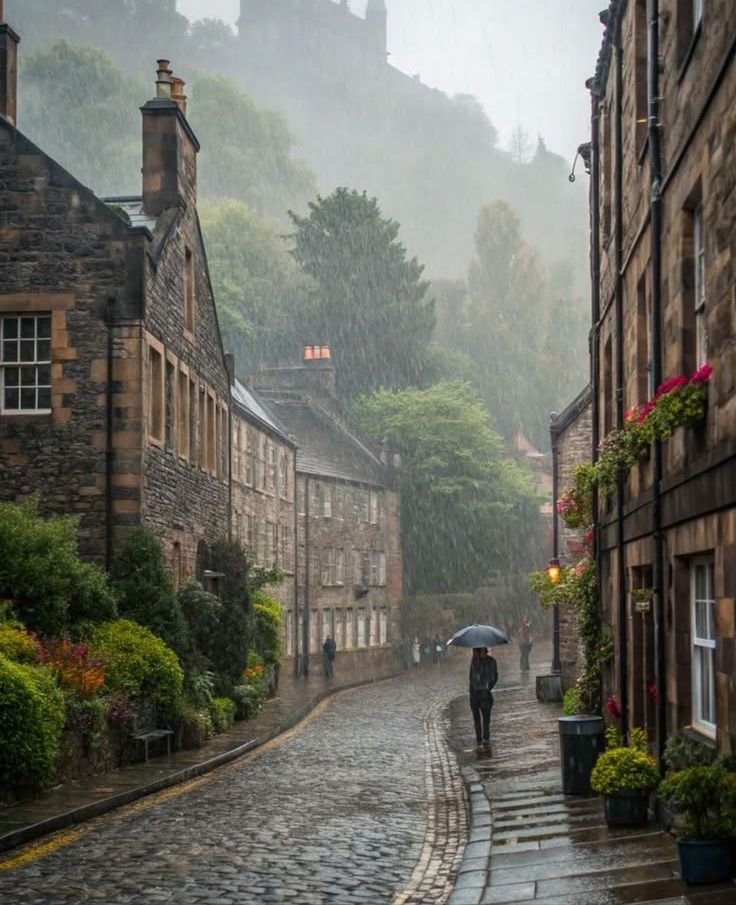 earthwhisperss's tweet photo. Edinburg, Scotland 🏴󠁧󠁢󠁳󠁣󠁴󠁿 https://t.co/RvZ9pJfQIU