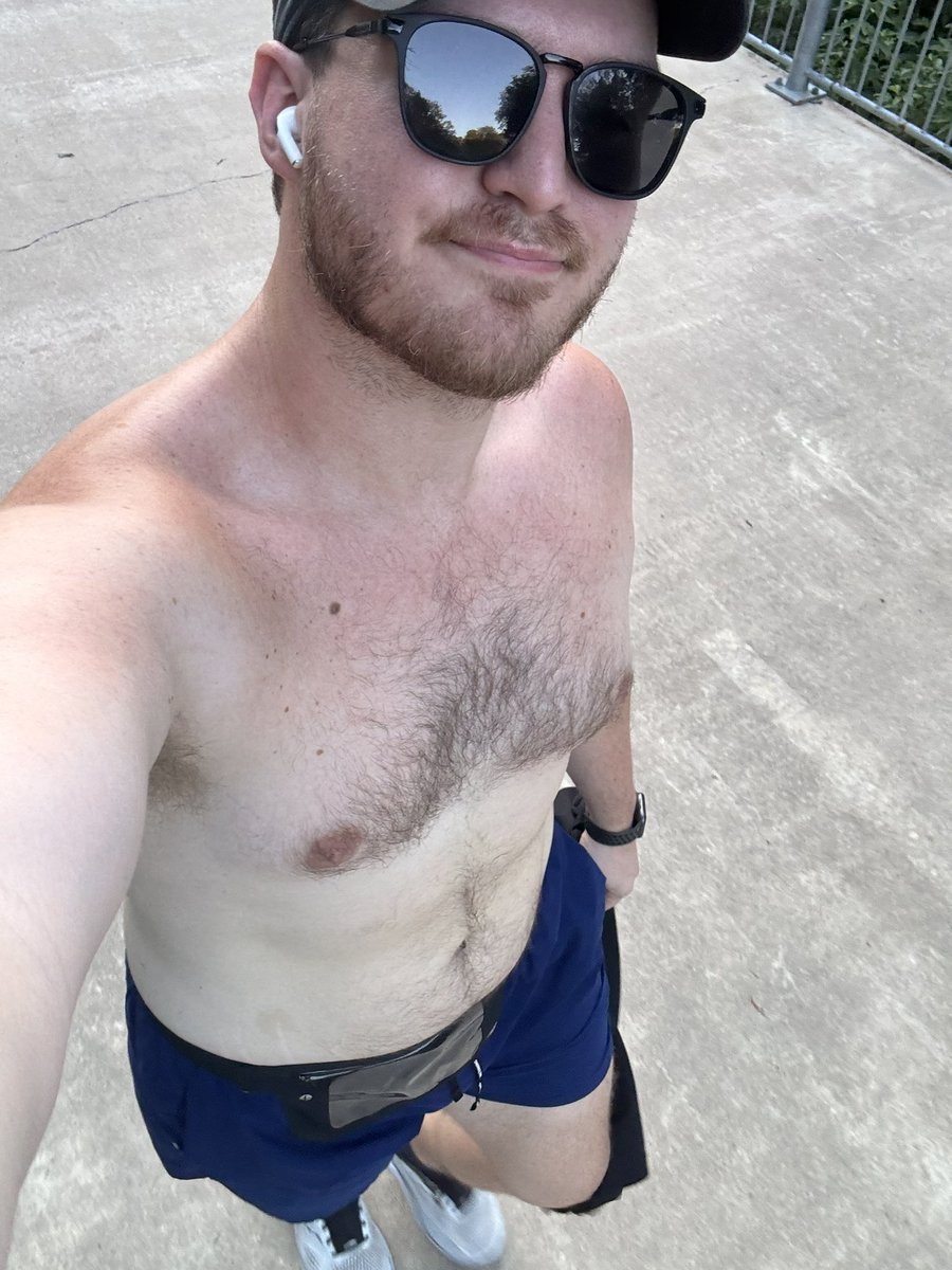 Ty_Alllen's tweet photo. Post-workout run in this heat is killing me, but at least I’m hot https://t.co/iWSGm0KoNU