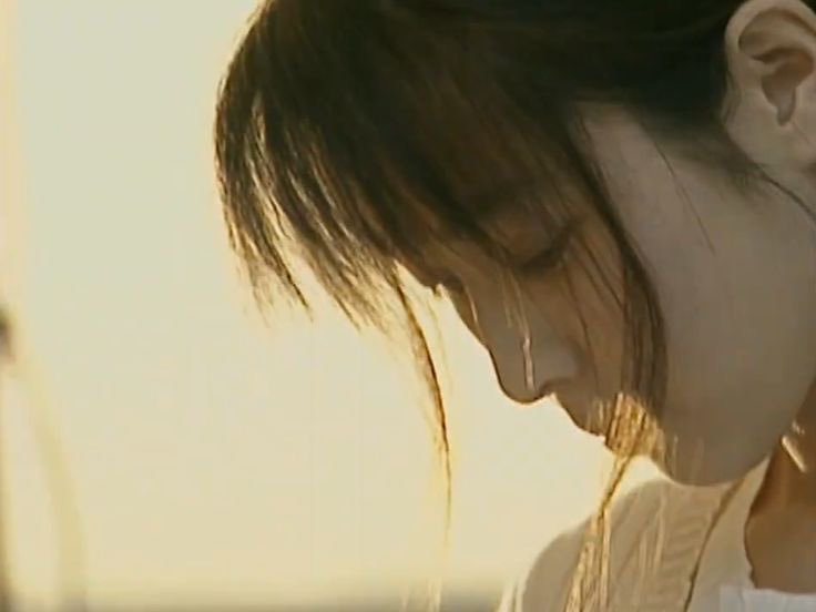 ZARD5552's tweet photo. 言葉はいらなかった
愛している
のサインだけで
フォトグラフ 砂に足跡つけてほら君が笑ってる https://t.co/jgxIalUFWl