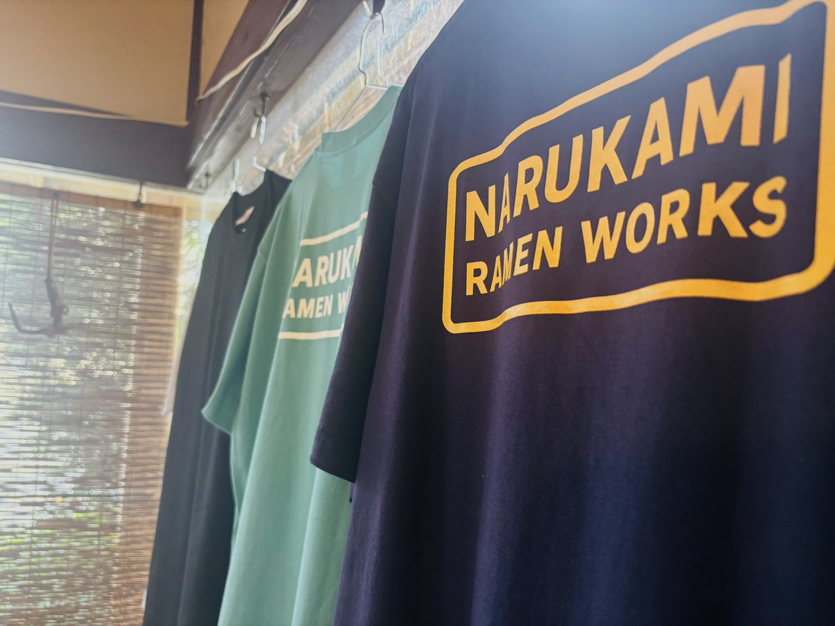 narukamishokudo's tweet photo. お客様の声で当店のSTAFF Tシャツを購入したいとご要望がありましたので数量限定ですが販売致します。税込3800円です。
各色M.L.XLサイズご用意あります。

上記以外のサイズに関してはお時間頂きますがご予約での別注でご対応致します。

ご購入頂けたらめっちゃ嬉しいです！

皆様どうかご贔屓に https://t.co/TdGdYpXswT