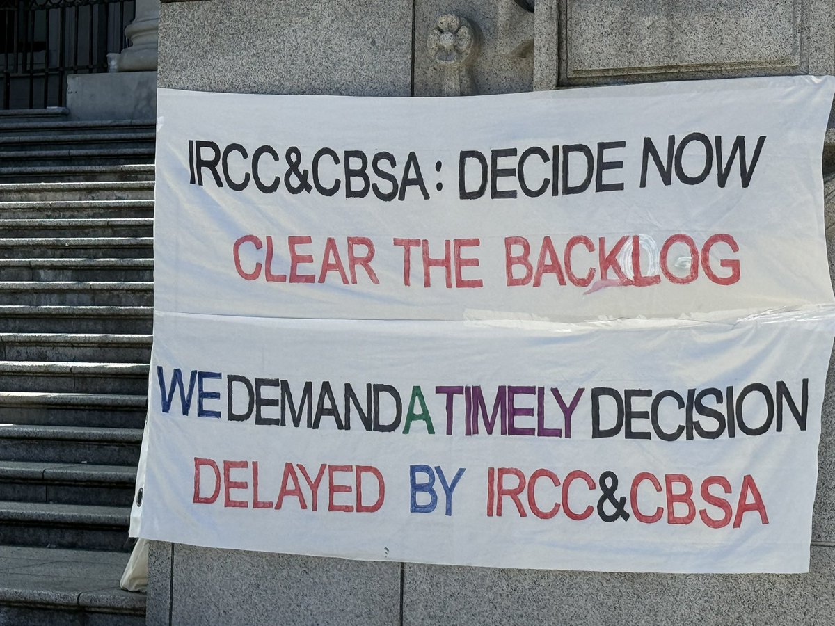 yuenpauwoo's tweet photo. There were rallies across Canada today, calling for more efficient and more transparent processing of immigration applications, as well as fair treatment in security screening. Some applicants have been waiting for 60 months without an answer. https://t.co/4yUuSb5u22