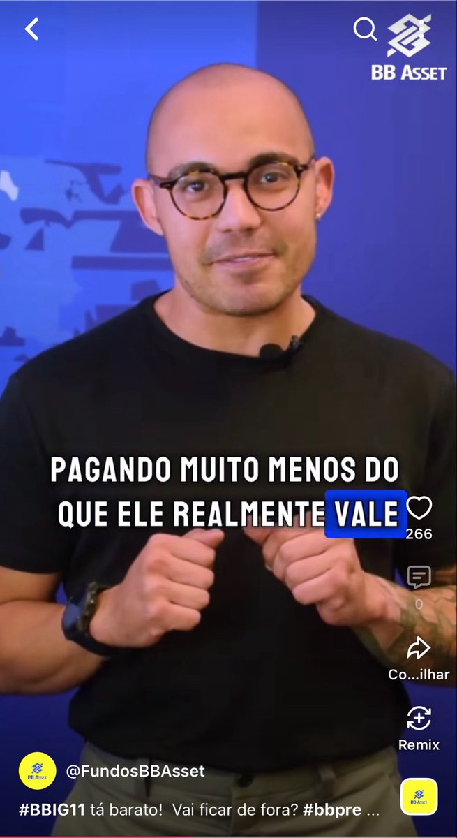fiinewspaper's tweet photo. 🤷♂️o que acharam deste rendimento de R$ 0,03/cota do BBIG11? Parece que muita gente esperava o fundo entregando R$ 0,05/cota.
#BBIG11 Rendimento R$ 0,03
Pagamento em 14/08 @infoFII
Mês passado R$ 0,02
Média de 4 meses R$ 0,05
38.077 cotistas
https://t.co/E29xjnqM3O
Frustração de expectativa nunca faz bem ao secundário. Nos últimos 6 meses a queda foi de mais de 27%. Nos últimos 5 dias estava subindo mais de 3%, parecia que começaria uma recuperação. ❤️🩹 agora, para semana que vem, vamos acompanhar como o fundo se comporta, diante da lei dos 3 dias.
Também tinham ficado com impressão que o impacto era pontual naqueles R$ 0,02/cota do mês anterior? Agora é que a galera desancora por não saber o que virá no mês seguinte!
Quem estivesse pensando em comprar perto dos R$ 5,00 para obter um rendimento de R$ 0,05/cota, tende agora a esperar por mais informações antes de se posicionar. Podem passar a exigir uma cota abaixo de R$ 5,00 caso entenda que fundo pagará rendimento menor. Vai que vira faca caindo! Muitos tendem a esperar.
O próximo rendimento ganhou uma importância enorme. Pois se engatar um terceiro rendimento ruim, seguido, estará formando uma tendência, na percepção dos cotistas. E isto reprecifica o patamar do secundário, pra baixo.
🤖apareceu pra mim agora nesta semana, um vídeo antigo, acabou que ele envelheceu muito mal! Ficou mais barato ainda. Este algoritmo funciona mesmo, deve ter requentado o vídeo por conta de tanta gente surpresa com este rendimento. Comparar o fundo com uma peça de vitrine em promoção não parece legal, mas como era bom receber 150% do CDI, uma boa recordação, fase boa que tende a não voltar.
Mas carteira do fundo tem qualidade, lastro imobiliário com excelente performance operacional, ativo troféu, mas a estrutura de capital com erro na alavancagem criou um caminho acidentado e com solavancos.
Precisam ajustar, acomodar as melancias no caminhão. Para depois seguir caminho adequado ao perfil de ativo premium. Sem alavancagem, ou com alavancagem bem baixa. Retorno ajustado ao baixo risco. Mas por enquanto o momento é de som dos canhões.
Cotista para este tipo de fundo quer previsibilidade, não levar susto, gestão precisa melhorar comunicação. Trocar o RI que foca em marketing, para um RI que foque em resultado, que apresente um guidance, ancore de novo as expectativas. Que tenha um viés mais financeiro.
Caso contrário, vai ficar mais barato ainda… quanto mais barato, mais atenção vai chamar!
Do fundo do baú: 2024, 12 de dez.
🎙️#BBIG11 tá barato! Vai ficar de fora? #bbpremiummalls #bbasset #fiis https://t.co/oMScfQ8xDB via @YouTube