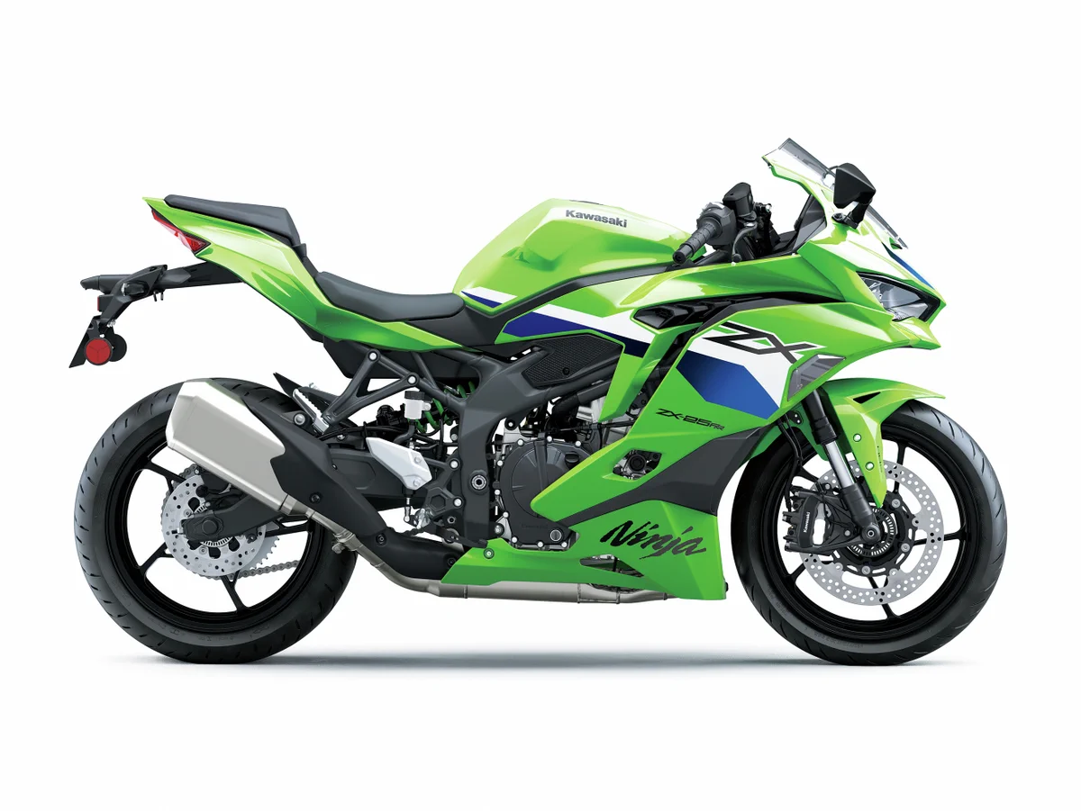 カワサキモータースジャパン в X: „／ Ninja ZX-25R SE、Ninja ZX-25RR