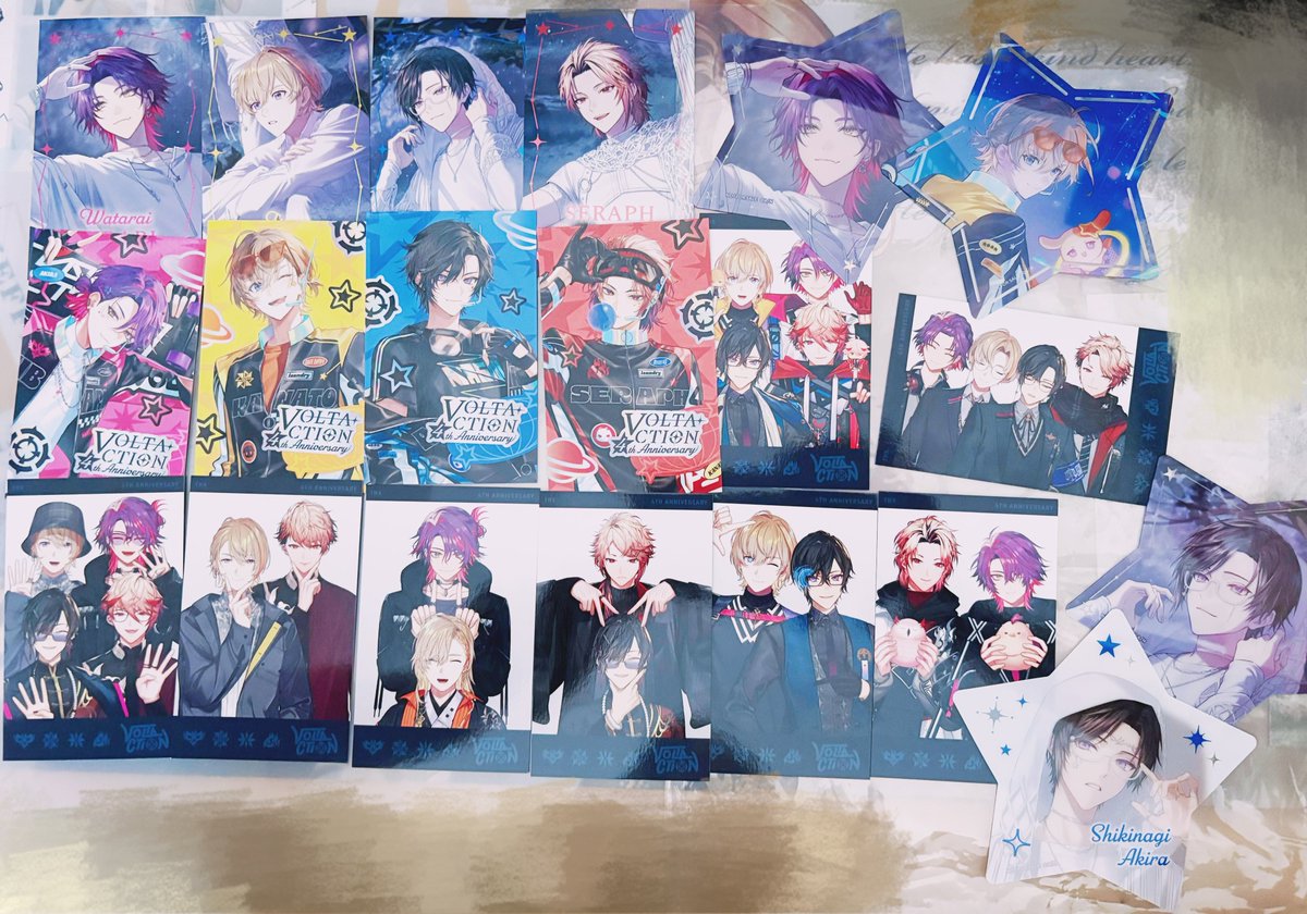 0711Aattshh's tweet photo. メイトとOSで合わせて凪＆ヒさん以外は揃った！1枚悔しいけど、ｶﾅﾄが全部(＋特典)来てくれたから良しとする✌️ https://t.co/cnvL4wJVVN