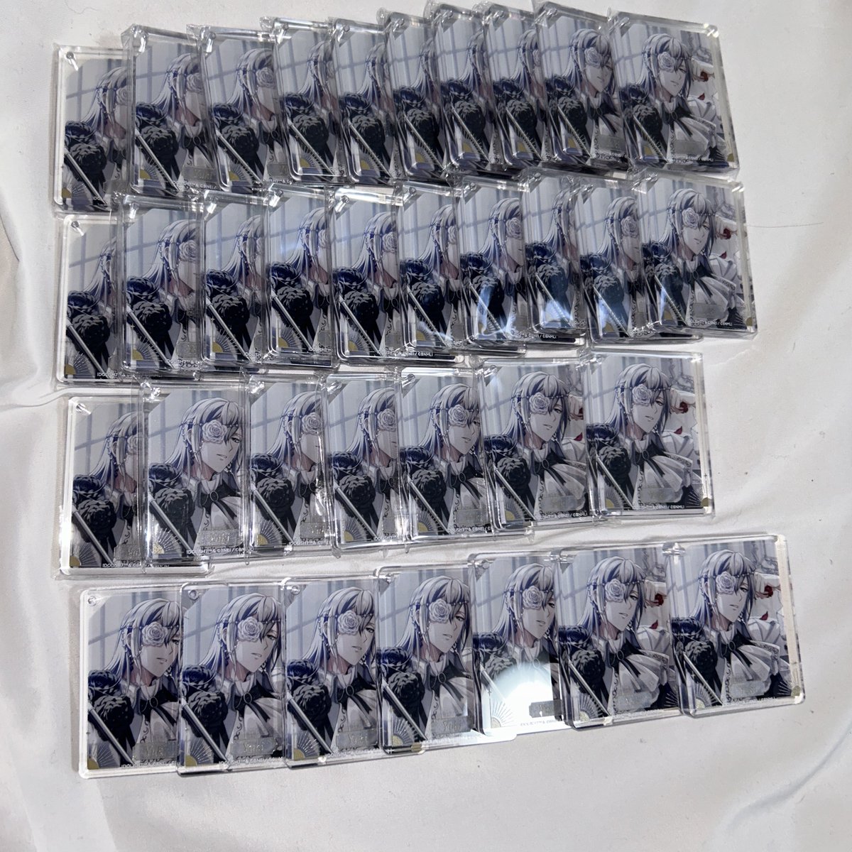 0mg_1115's tweet photo. 【買取 交換 譲渡】

定価＋送料 (大阪、なんば手渡し可能)
固定ツイの品、交換可能

コロッタ （全てチェーン欠品

アクスタどちらも傷ありのものは定価以下でのお譲り

お気軽にお声掛けくださいませ

アイナナ アニカフェ 記念日2024 千 Anniversary コースター ポストカード https://t.co/53Hdl9q8lg