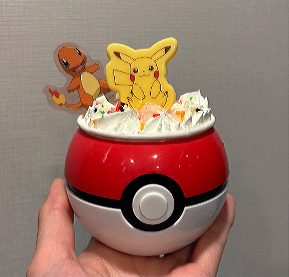 _error143_'s tweet photo. 31で今日から発売の
モンスターボールサンデー
朝イチで買ってきた🥳❤️

モンボのケース欲しくて
購入制限の3個買った🕊 https://t.co/EWK9xqNPHk