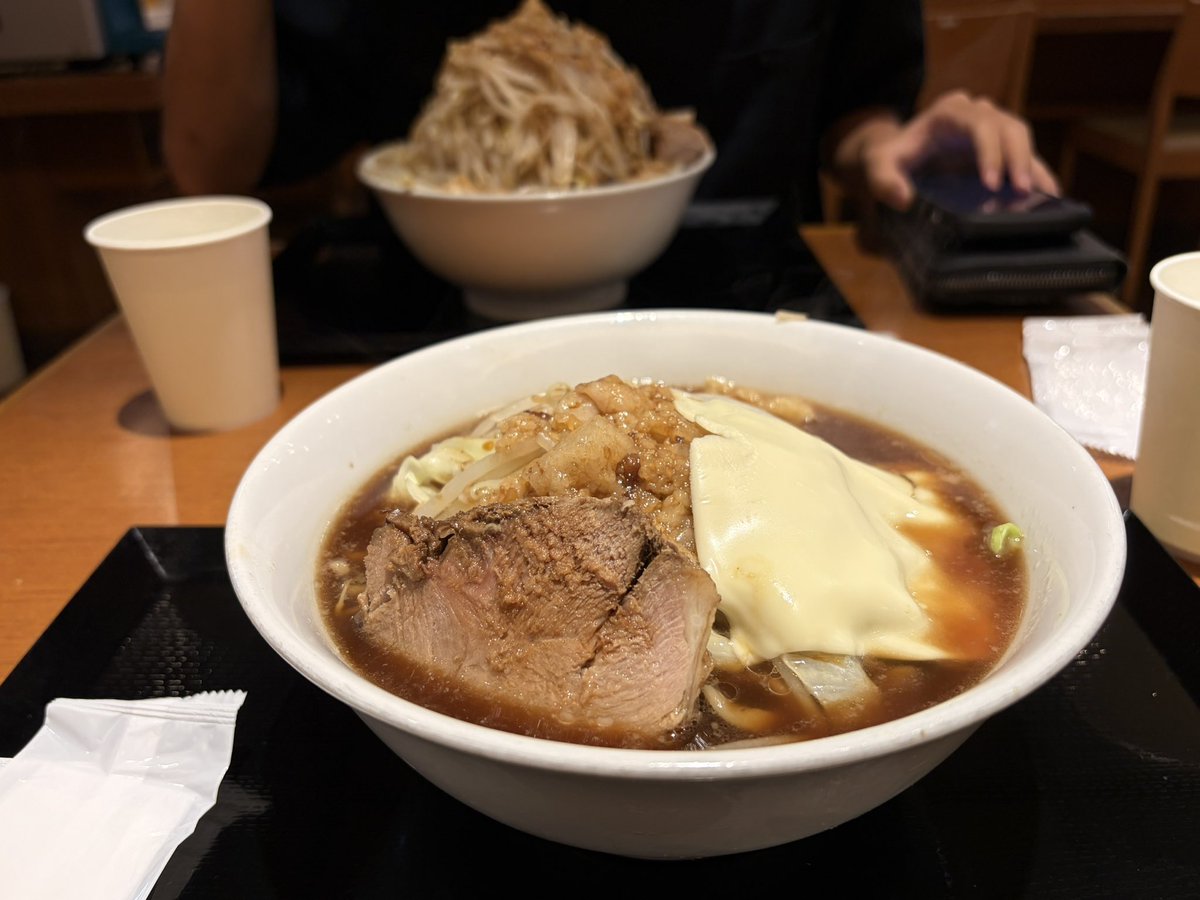 _r1co0's tweet photo. そえば昨日初二郎食うてきた🍜 https://t.co/ayyEPE9F4d