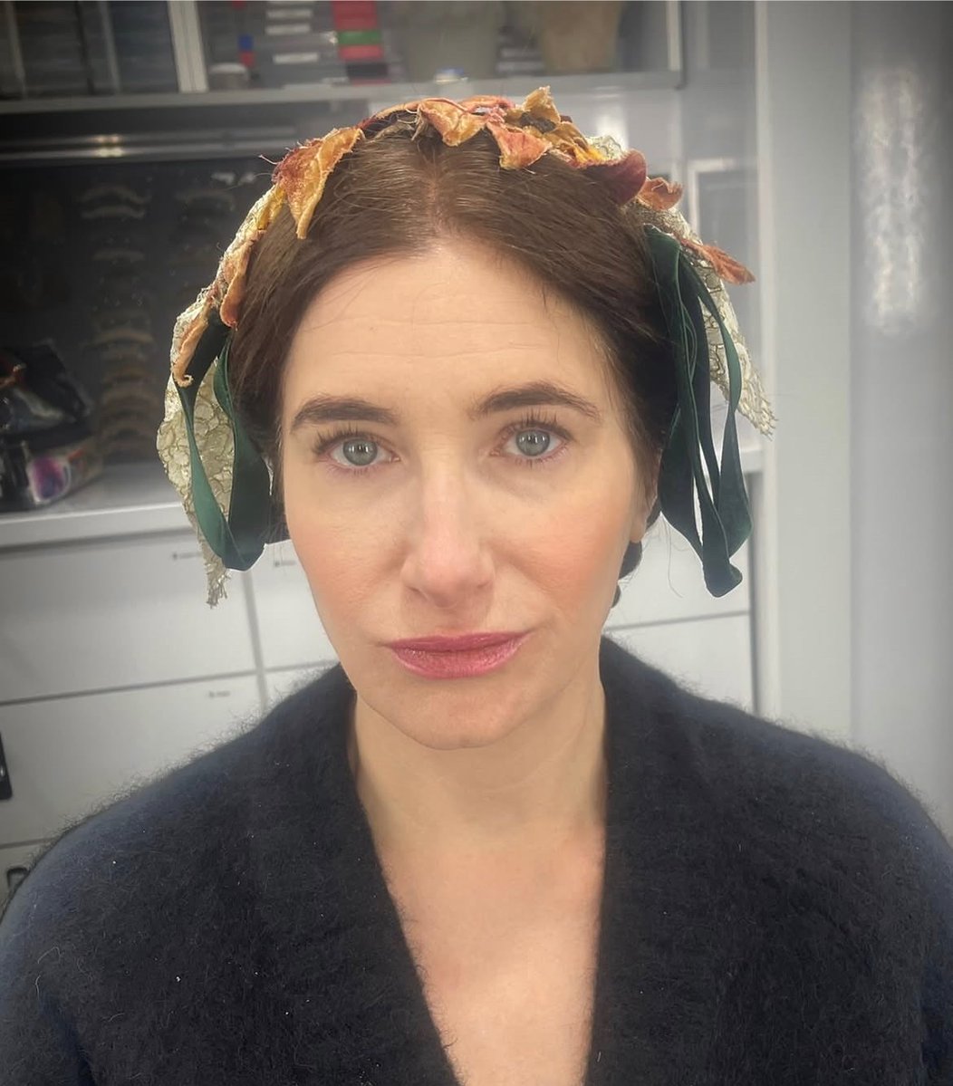 witchsapphics's tweet photo. HER EYES IM HYPNOTIZED https://t.co/EGBr1799Hw