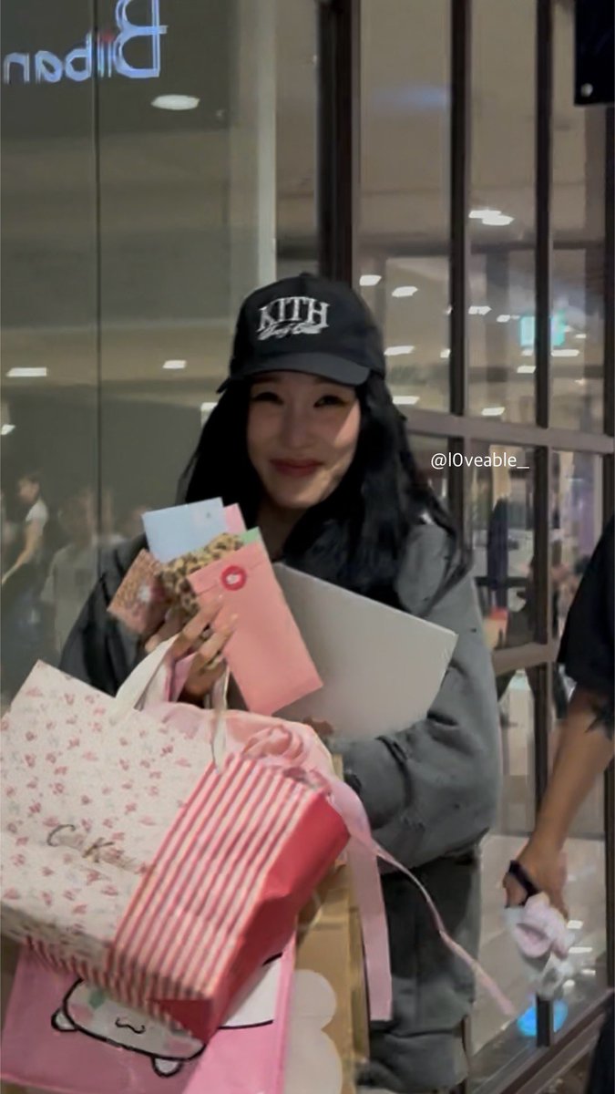 l0veable__'s tweet photo. @tiffanyyoung ♥ https://t.co/JC8fWWBVI8