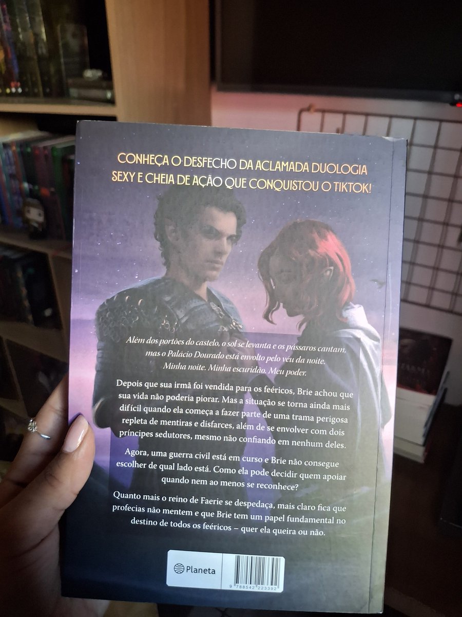 detailcnco's tweet photo. Promessas Vazias: novo, grifado. 15,00 

Laços Perversos: novo, nunca lido. 20,00 https://t.co/GeZhHhxDKW