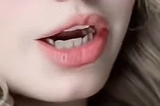 clll7n's tweet photo. مت مت طحت على انسكيورتي جديدة لسجيس لا تفوتكم اسنانها السفلية حجية حطي تقويم شي تبييض ارجوك هاذي اخرة اللي يحط الفرشاة بطيرْه بدال فمه
#سجيس #القبض_على_سجيس_الغامدي 
@saddemjn @Rupandah https://t.co/Oi3kzKHIok