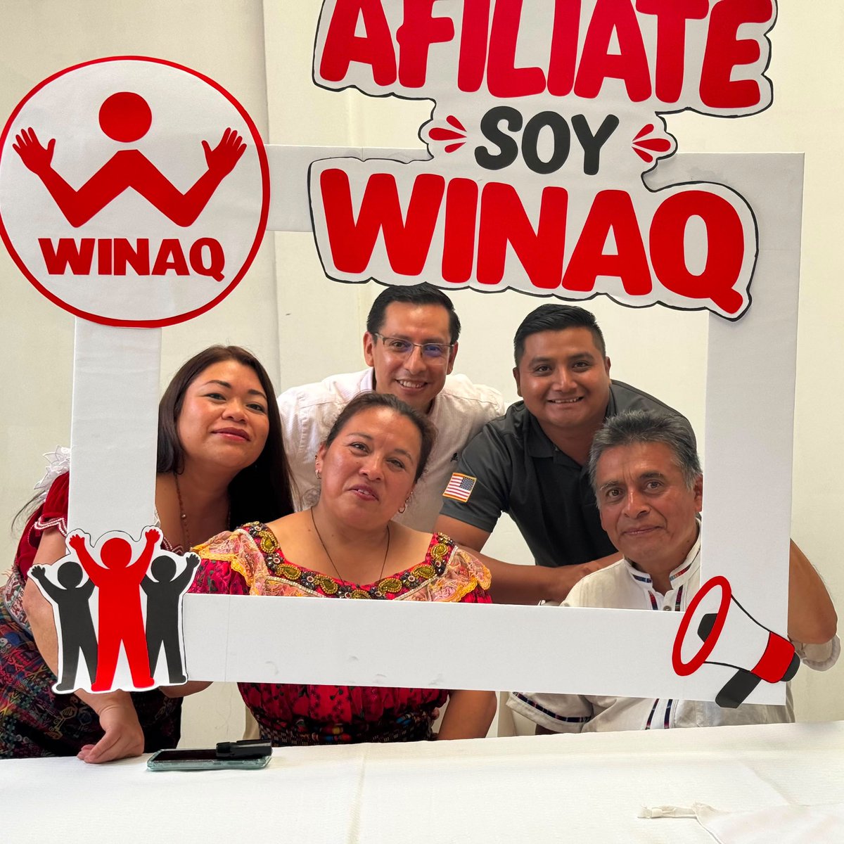 MovimientoWinaq's tweet photo. Somos miles y nos estamos encontrando!
✋🏽😃🤚🏽
#winaq #somoswinaq #quiché #políticagt #afíliate https://t.co/qyo8YRNEgQ