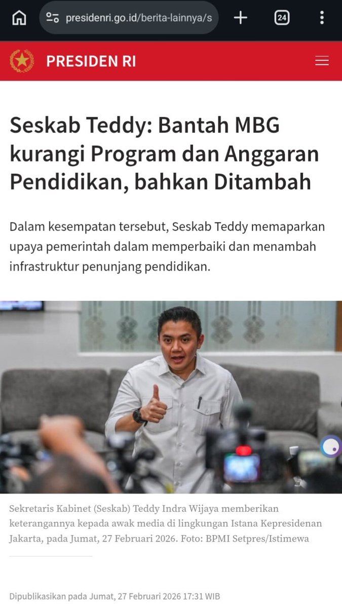 PatubMbel's tweet photo. Plesiden bilang tidak, institusi paman bilang dipisah, yg berarti menidakkan pernyataan plesiden.

Btw, institusi paman bukan pahlawan. Mrka tdk memutuskan anggaran pendidikan dr mbg, tp memberi waktu 1,5 th lagi utk ngobrak-abrik perbaikan sekolah², gaji guru², riset², dan semua program² pendidikan.

Kabeh bazengan mas, mbak.