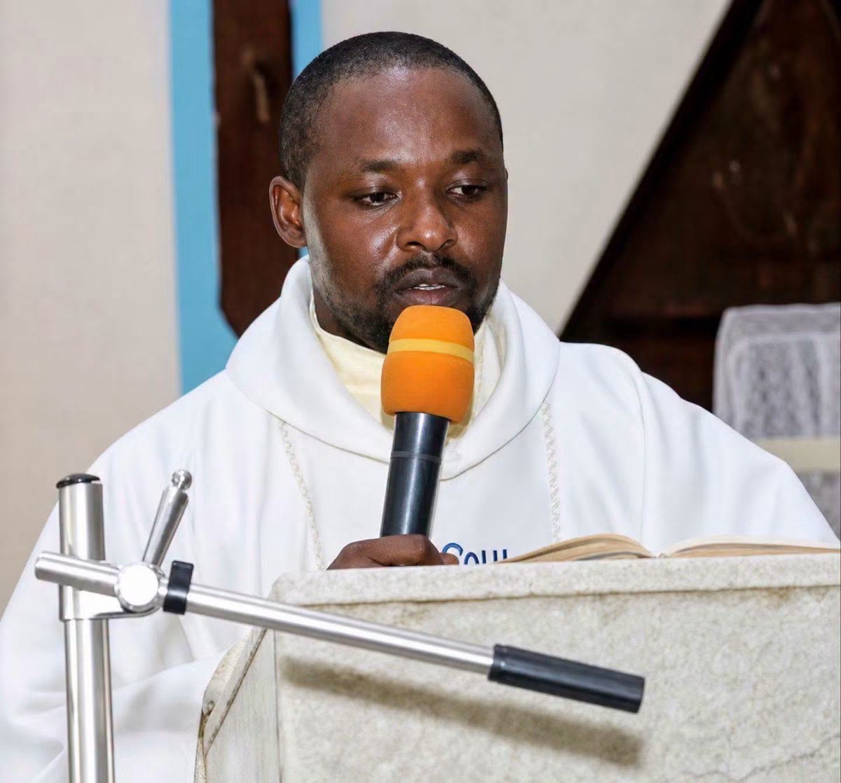 Sachinettiyil's tweet photo. Catholic priest Fr. Samuel Opeyemi has been stabbed to death in Nigeria

Info: The Sun Nigeria https://t.co/5bBECMKGpE
