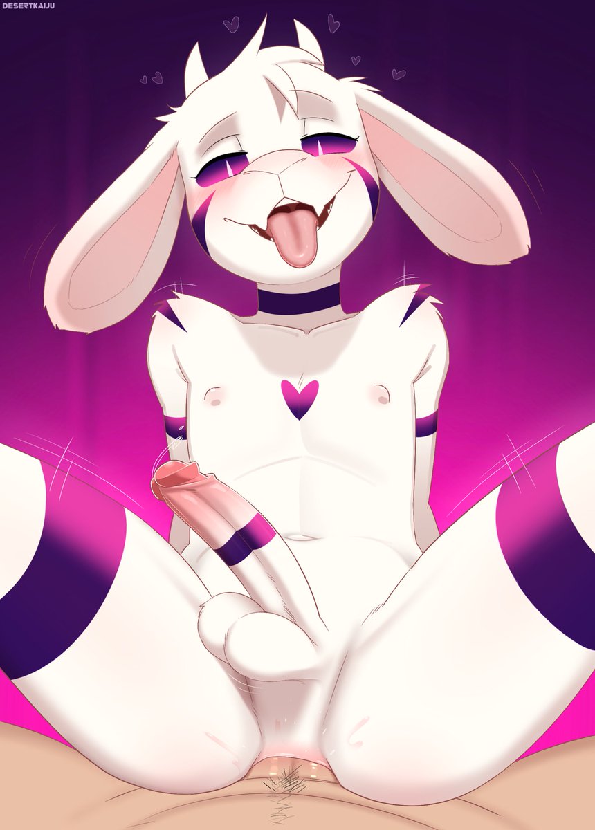 DesertKaiju's tweet photo. Azzy exclusive piece from a few months back + alt! https://t.co/F9cQyjCrsW