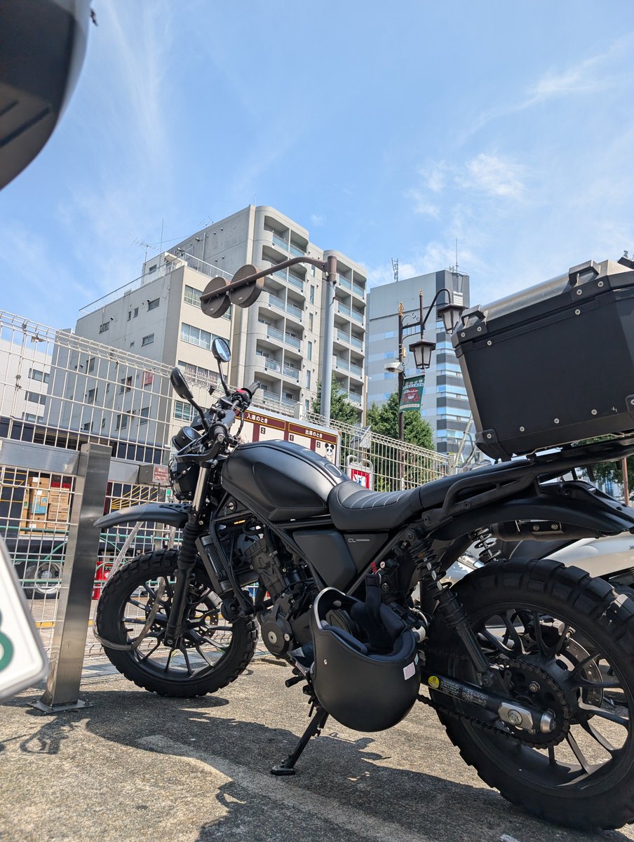 kyoya0119's tweet photo. 朝ツーなら行けんべと思ったら普通に暑くて死んだ
後悔しかしてないしライブハウスから出たくない https://t.co/gnW8Om9Mqx