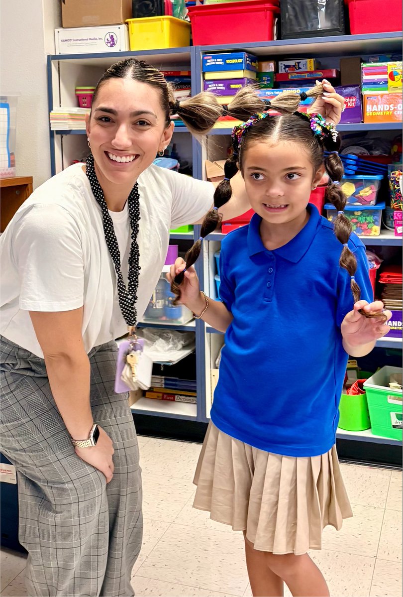 Malanche_JDS's tweet photo. First week of school β
#buildingexcellencetogether @JohnDrugan_PK8 https://t.co/1dpOi0dMnX