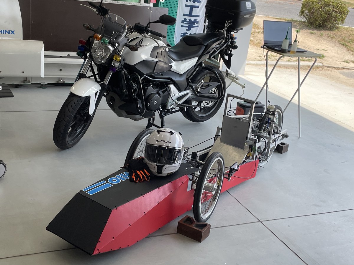MCT_ecorun's tweet photo. 大会が中止となったので急遽オープンキャンパスに展示することになりました！ https://t.co/O1lbW7MAt6